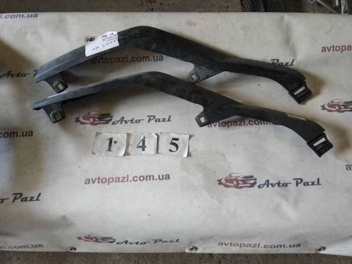 

RZ0145 5243748020 накладка бампера перед R Toyota Lexus RX 4 16- www.avtopazl.com.ua 0