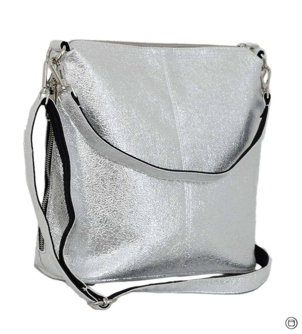 

Женская сумка из кожзама Case 322 серебро светлое