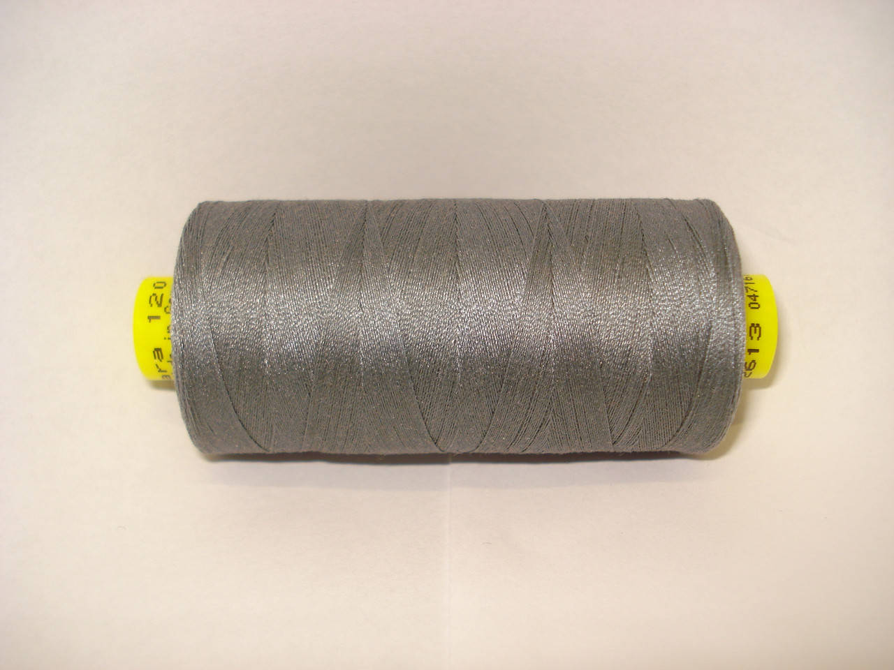 

Нитка Gutermann mara №120 1000м.col 2613 серый