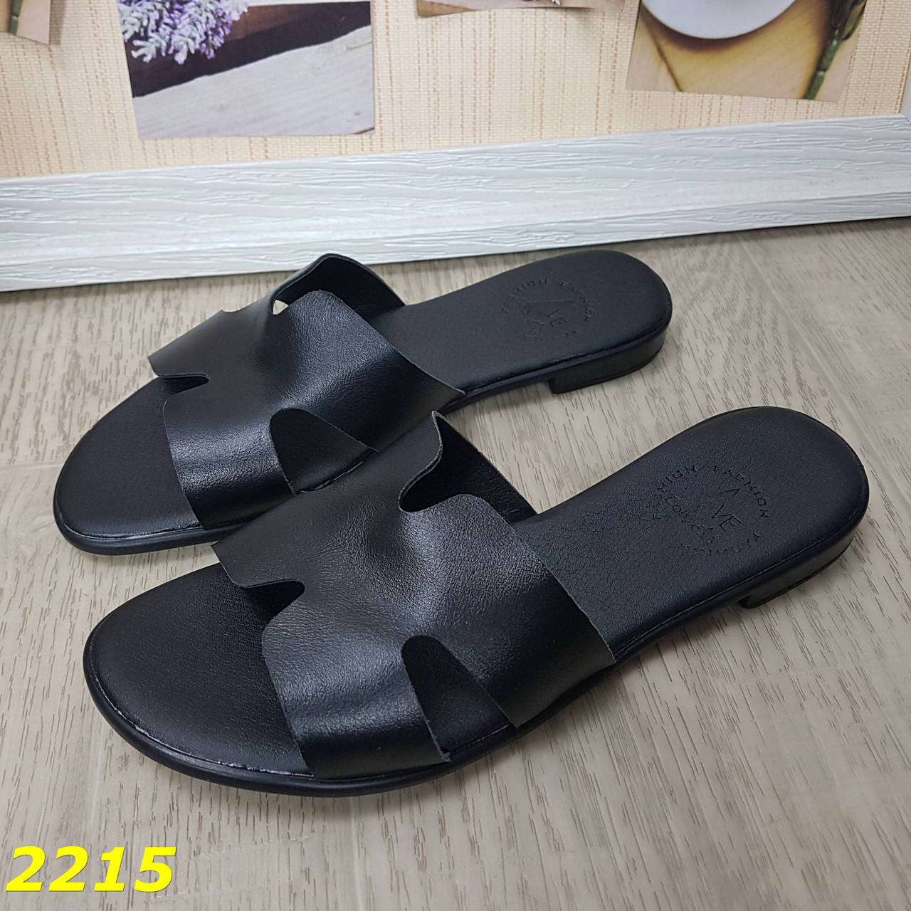 

Шлепанцы шлепки натуральная кожа черные на низком ходу