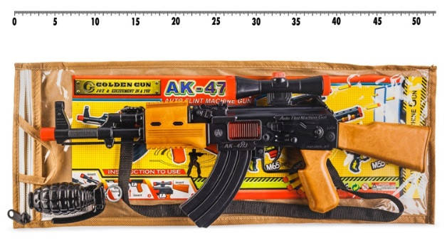 

Автомат 810 (32шт) механич. диск создает звук и искры, в комплекте: приклад, оптич. прицел, магазин,граната,