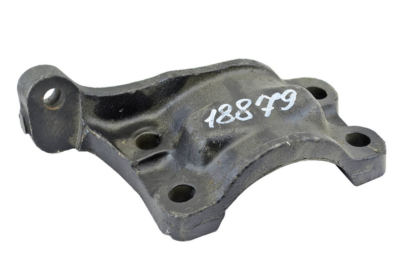 

Подкладка стремянки УАЗ 452 (кронштейн рессоры) переднего моста правая