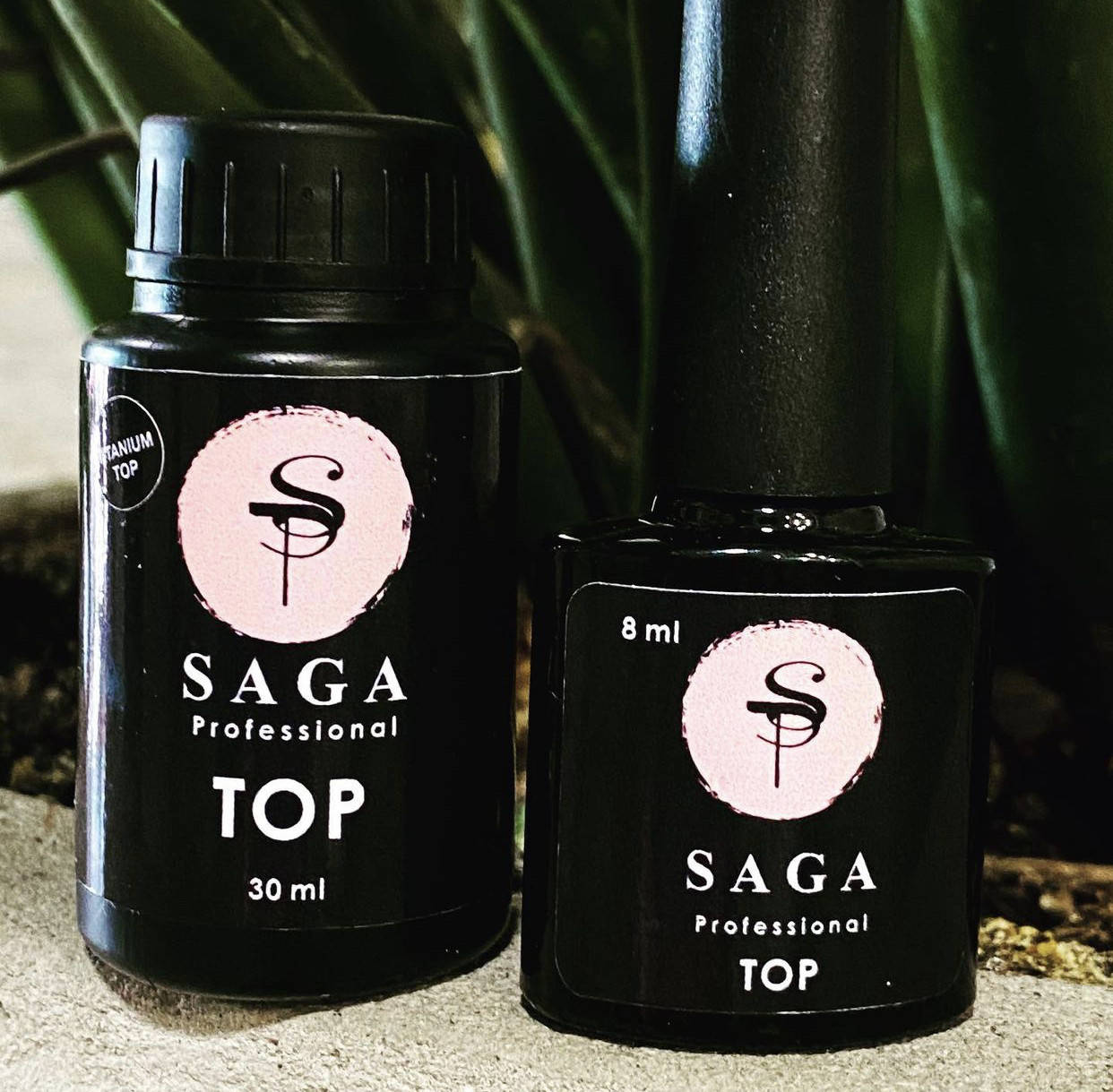 

Топ без липкого слоя Титан от Saga 30 ml