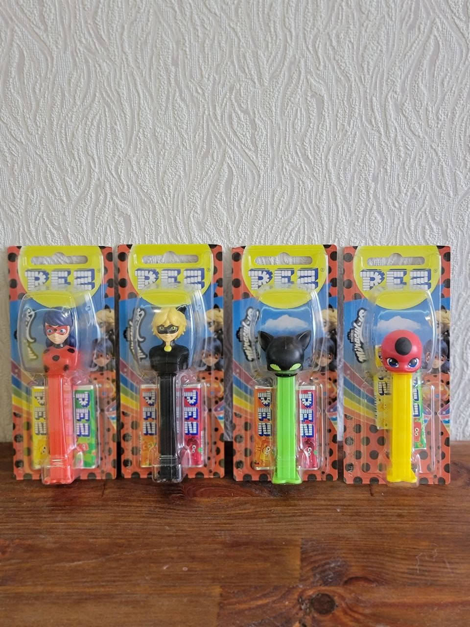 

Игрушка с конфетами Леди Баг и Супер Кот PEZ Miraculous 68 г