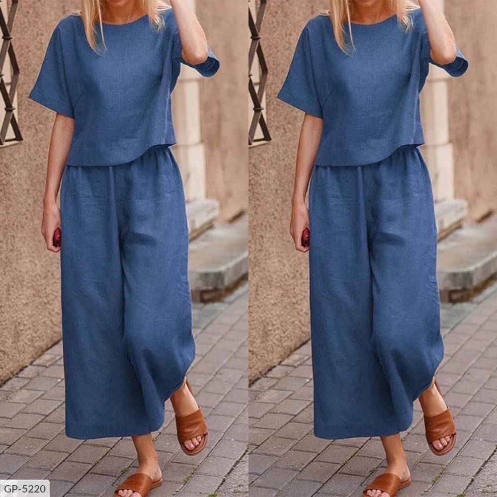 

Костюм женский модель : 240 (42-44, 46-48) "KABLOOKFASHION" недорого от прямого поставщика
