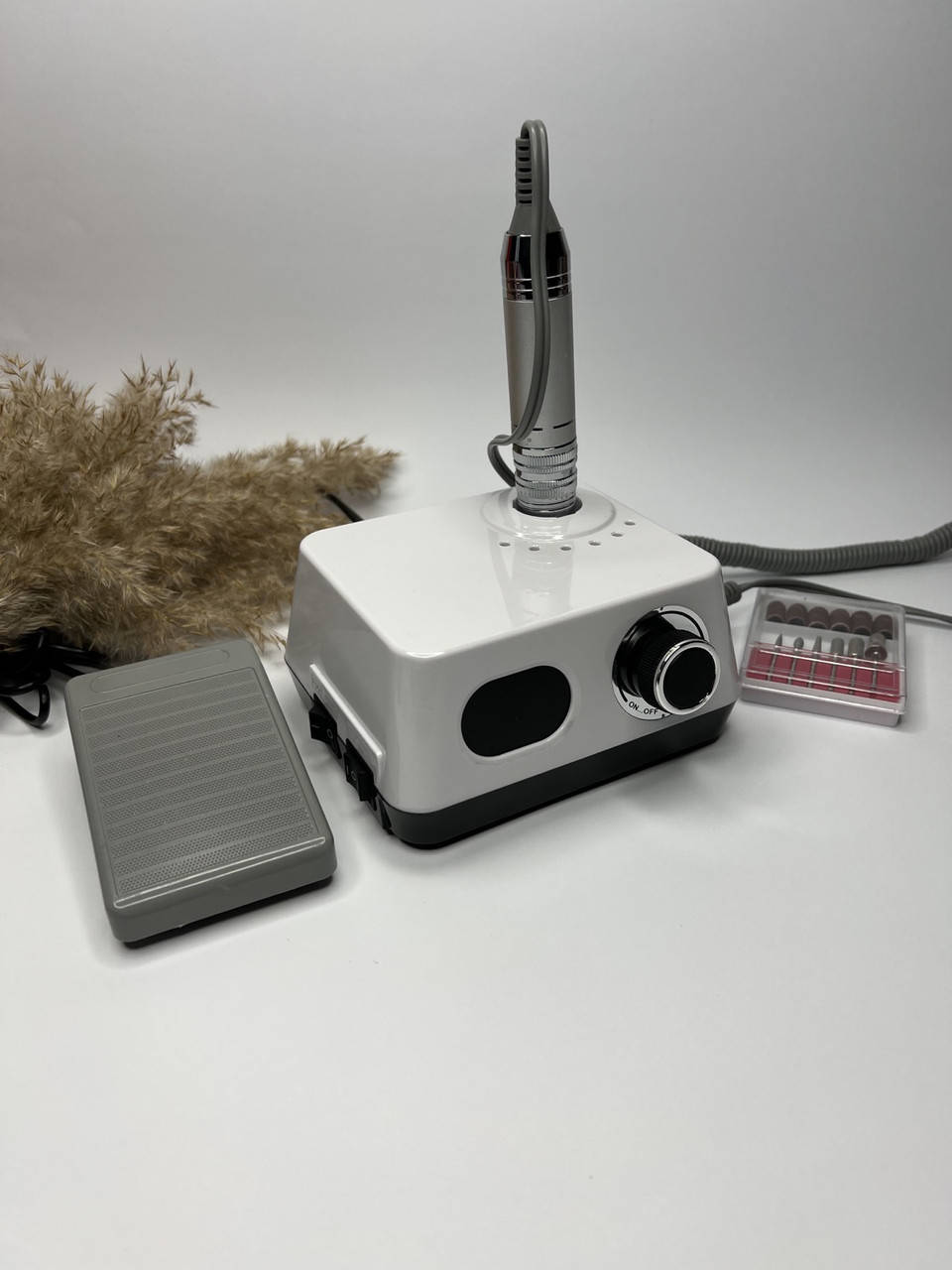 

Фрезер для маникюра и педикюра ZS-609 70 Ватт 50000 об/мин Белый с дисплеем