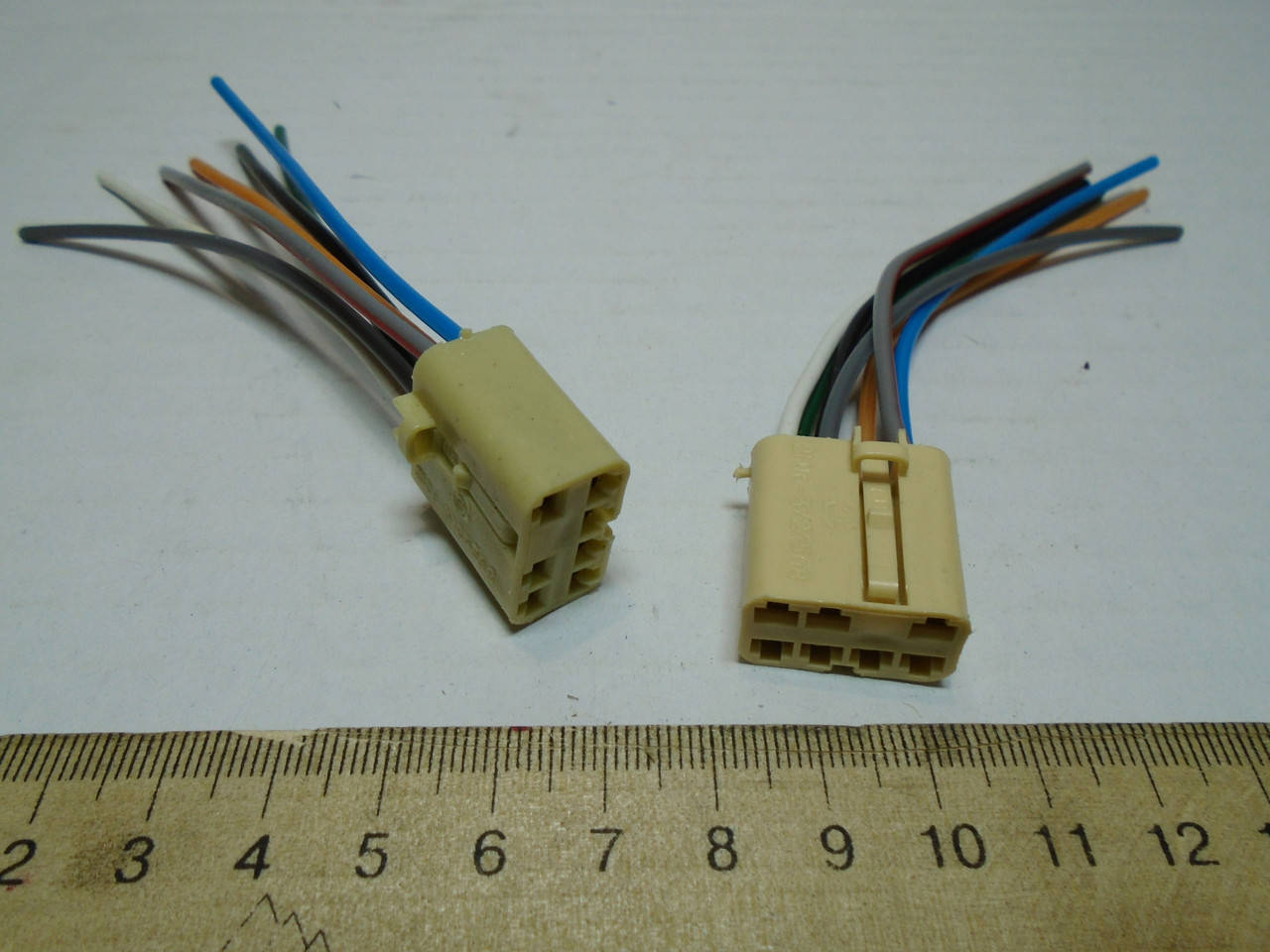 

Разъем кнопки стеклоподъемника 1шт