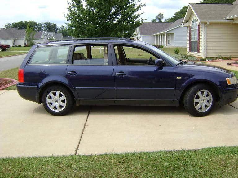 

Автокраска BASECOAT RM VW LN5Y/9944 Windsorblue 0,8L, Синий