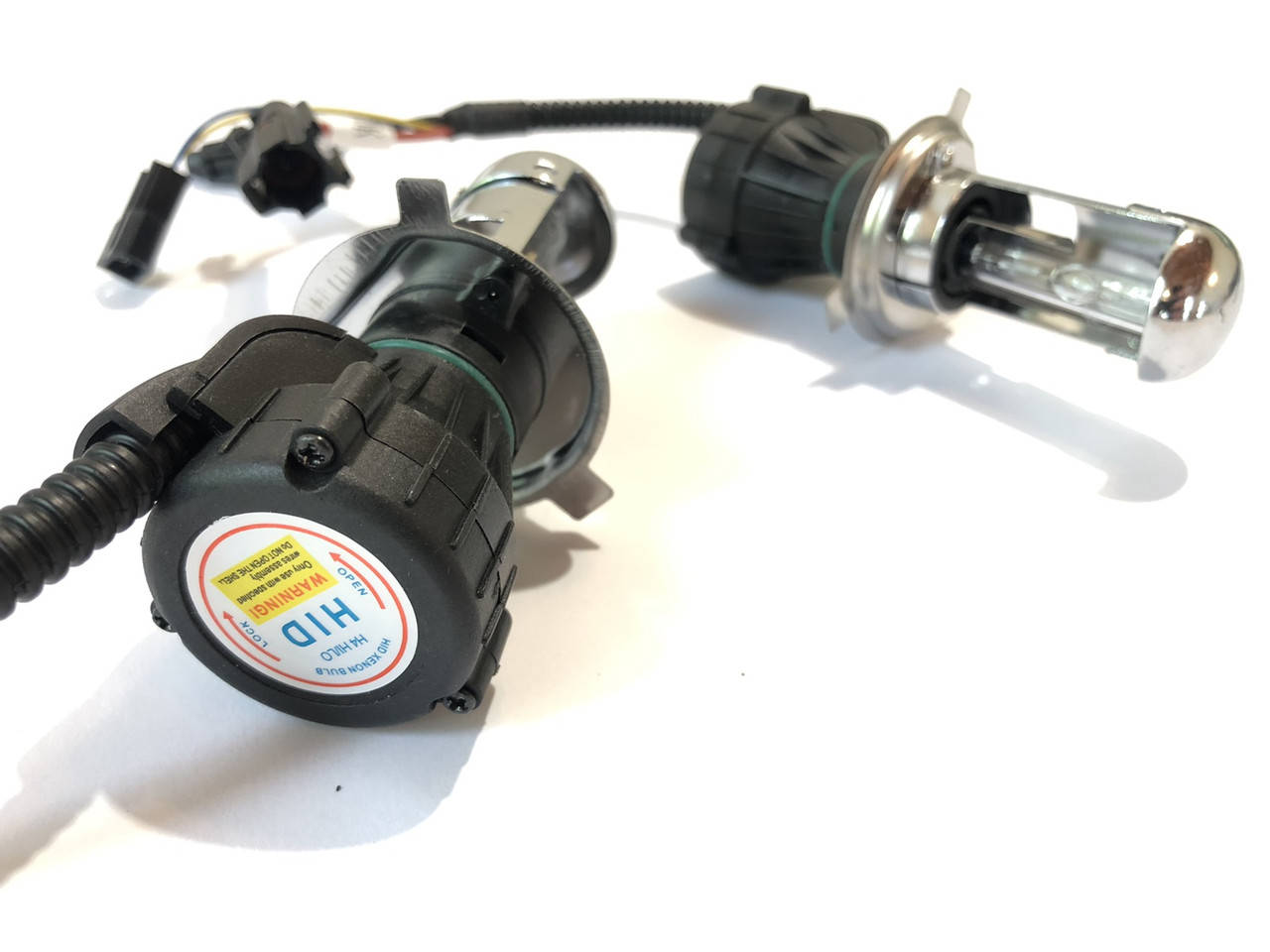 

Ксеноновая лампа H4 5000K HID Xenon bulb 12041