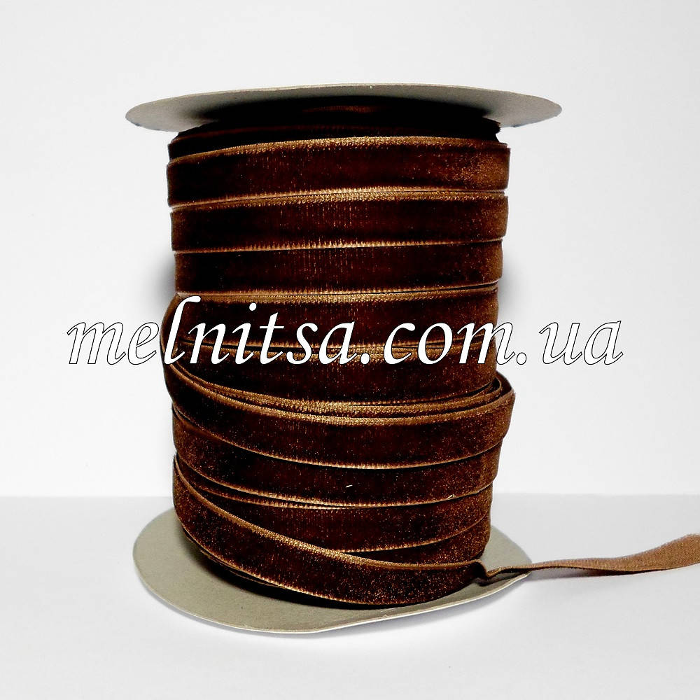 

Лента бархатная 1 см, цвет т.коричневый
