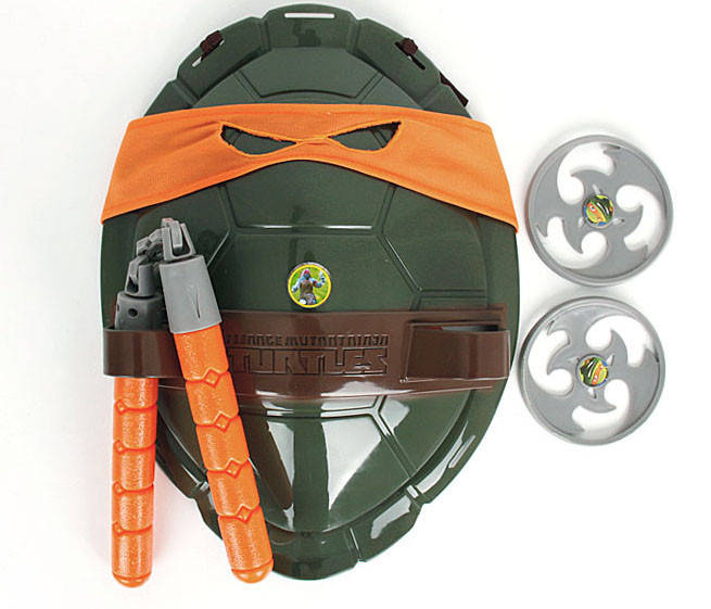 

Боевой набор Микеланджело "Черепашки Ниндзя" : маска, панцирь, 2 сюрикена, нунчаки
