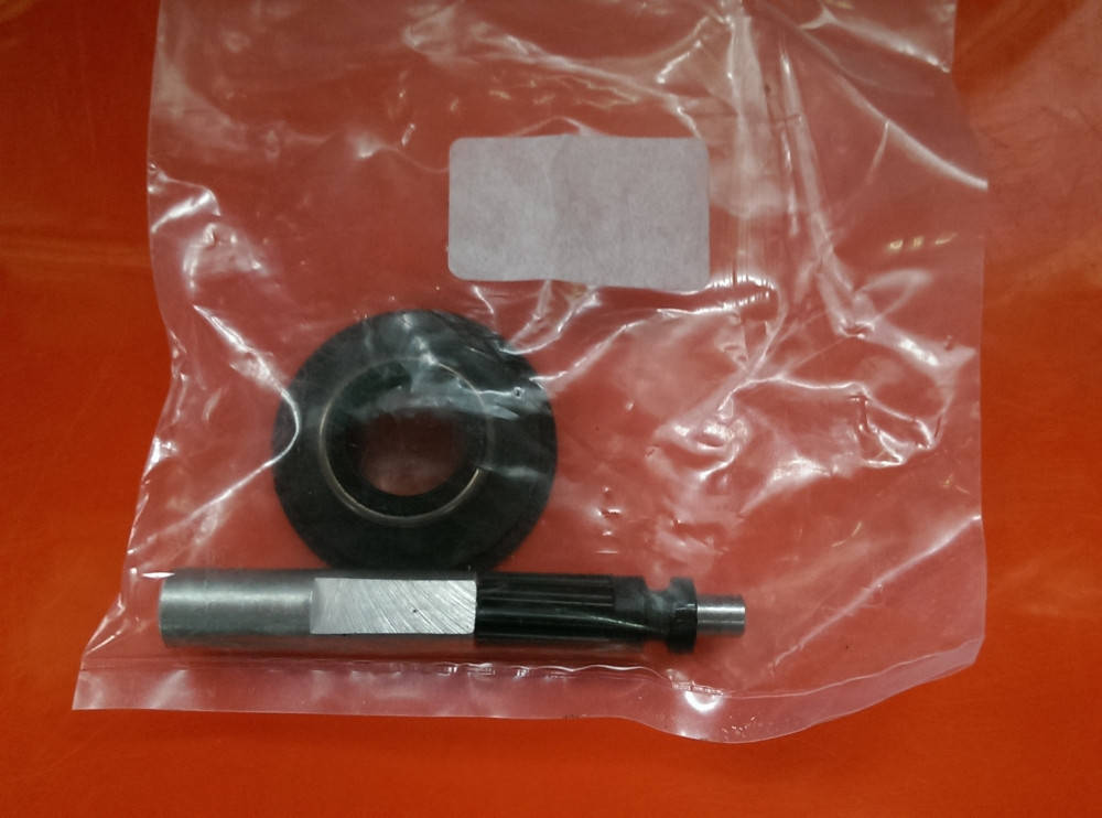 

Husqvarna 340/345/435/440 бензопила Маслонасос, Насос масла в сборе с алюминиевым цилиндром+приводом Китай