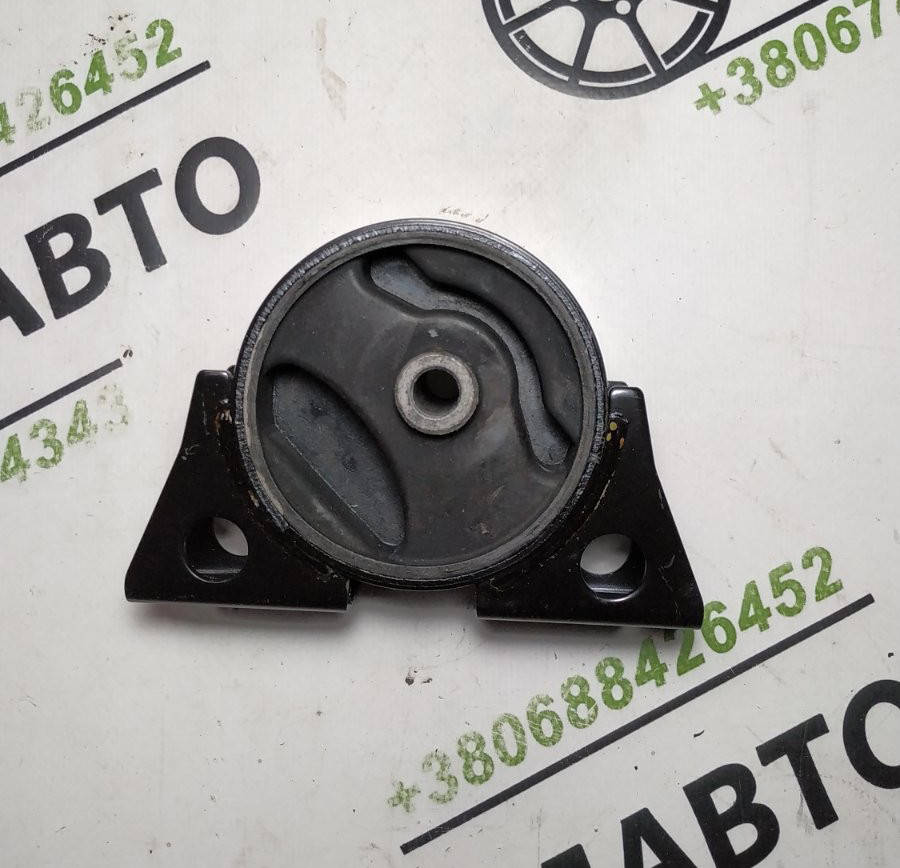 

Опора двигателя передняя Nissan Primera P12