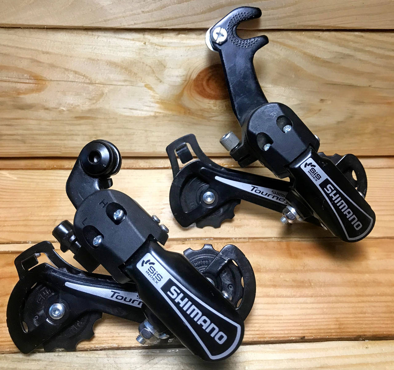 

Переключатель задний Shimano Tourney RD-TY21 гайка