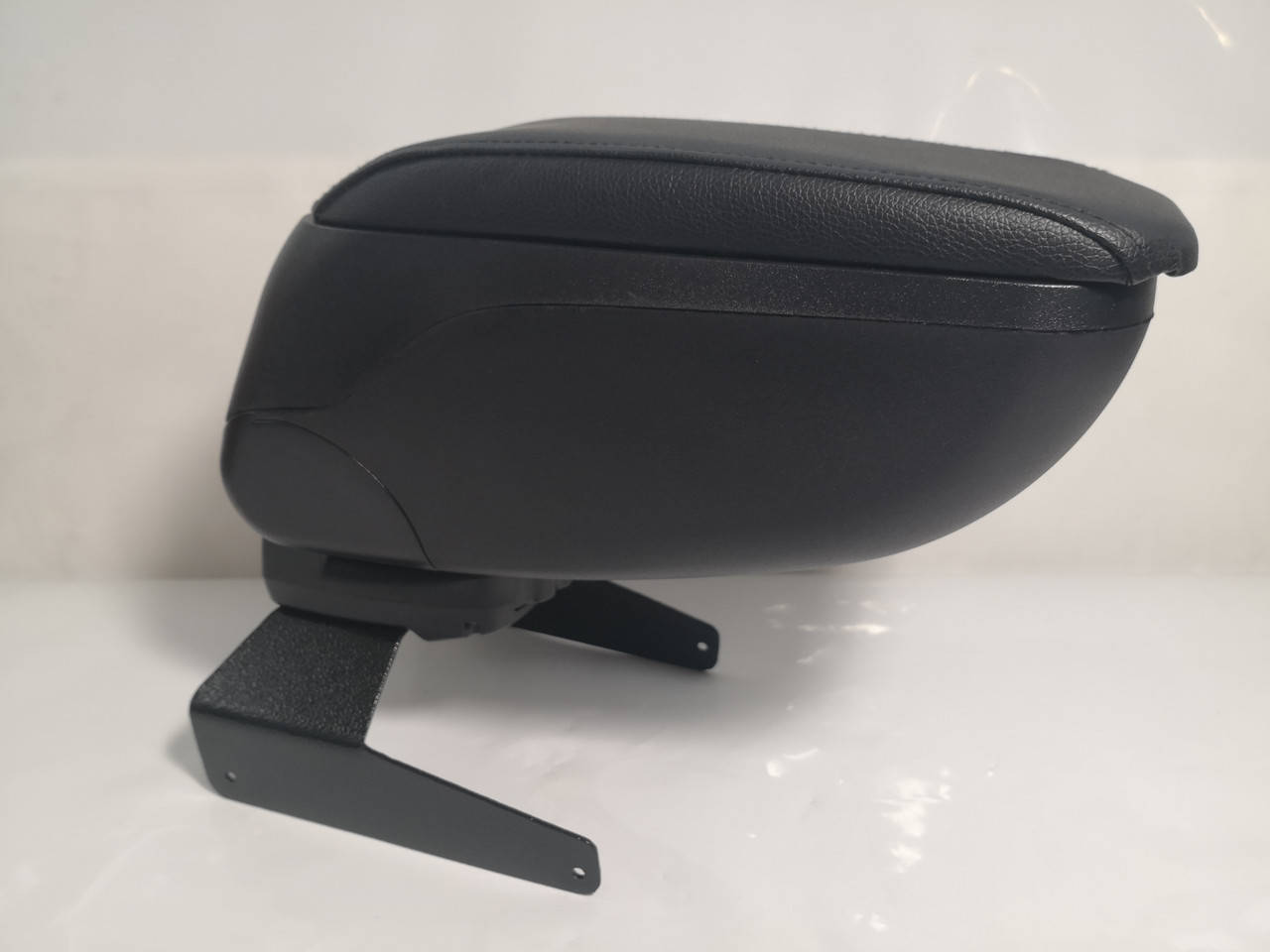 

Подлокотник Breckner Skoda Octavia A7 2013->