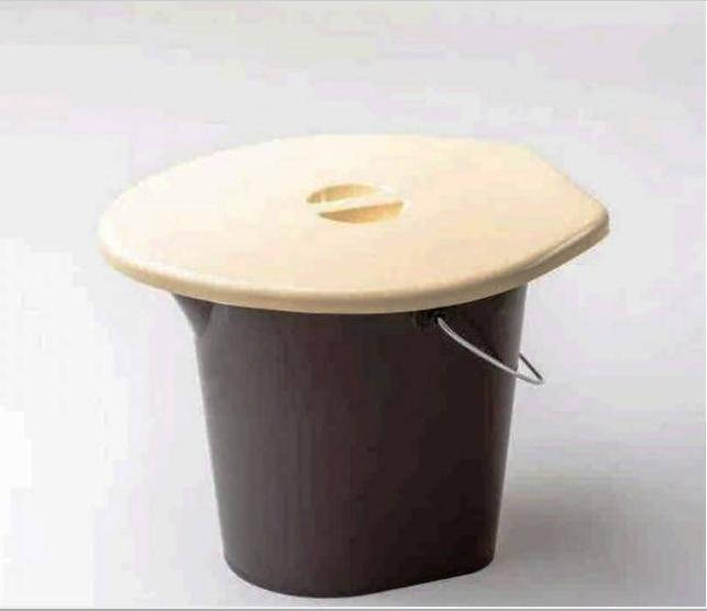 

Ведро туалетное с крышкой – 470 x 460 х H370 мм., Коричневый