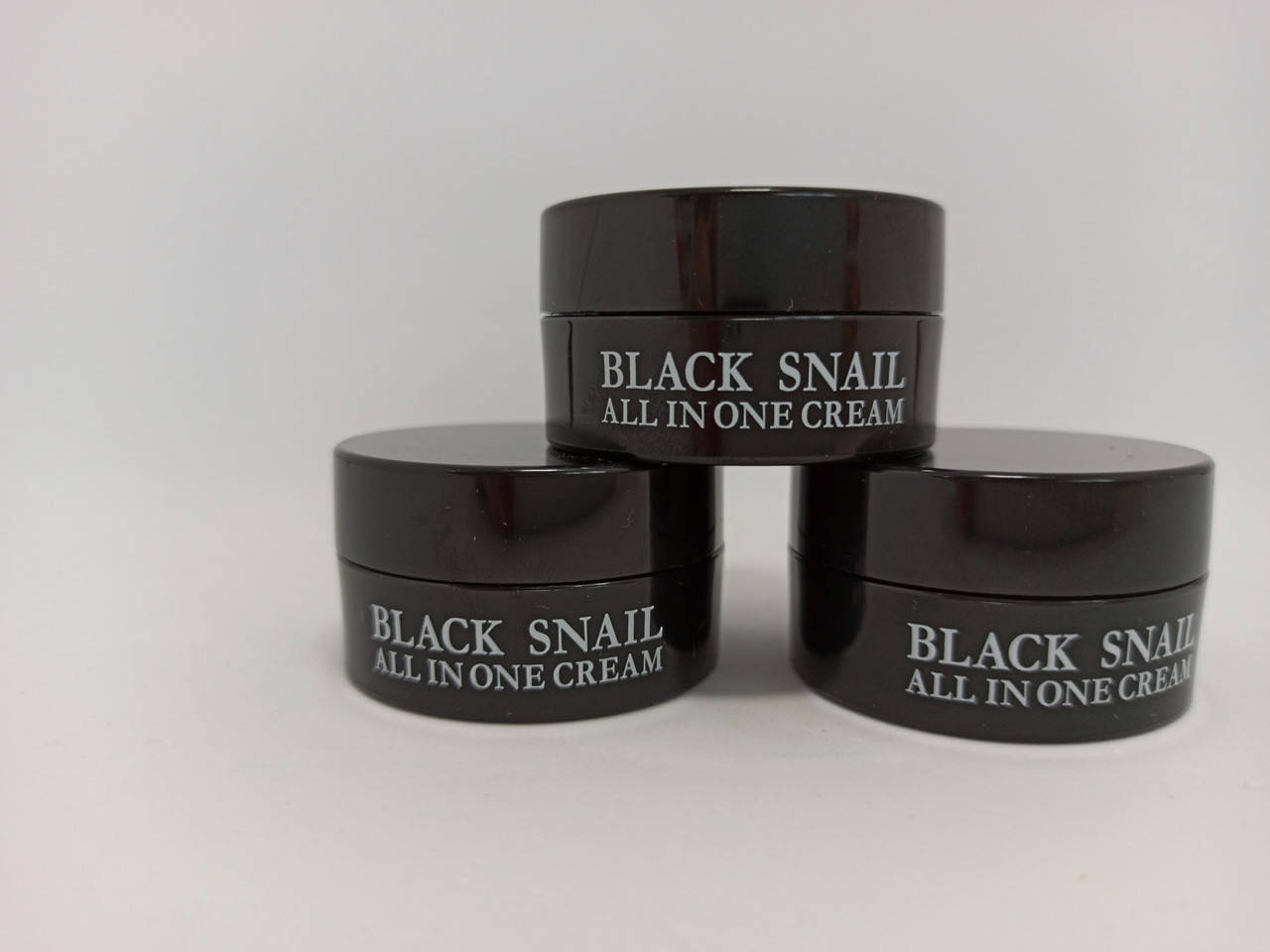 

Крем с муцином черной улитки EYENLIP Black Snail All In One Repair Cream