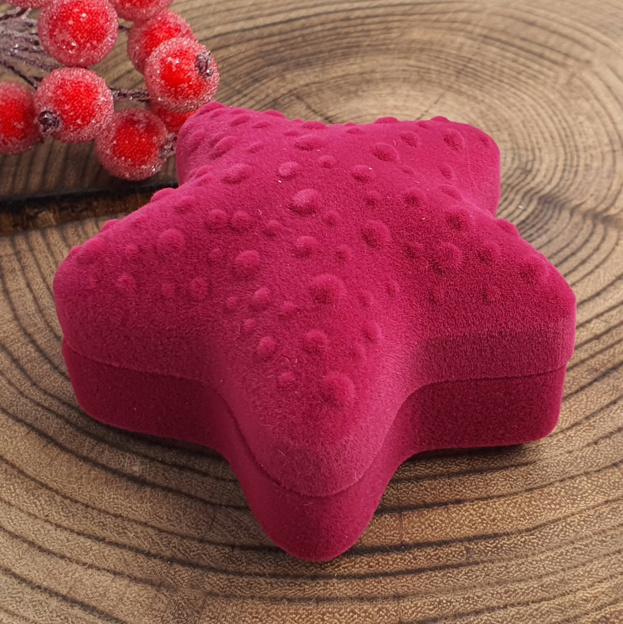 

Футляр Морская звезда для кольца-серег 740146 бархат цвет фуксия размер 6х3.5см, Розовый