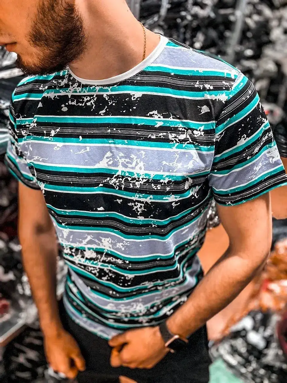 

Футболка мужская с коротким рукавом с полосками