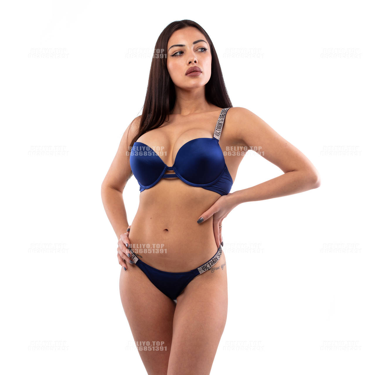 

Комплект Виктория Сикрет со стразами женское белье Victoria`s Secret push-up синий