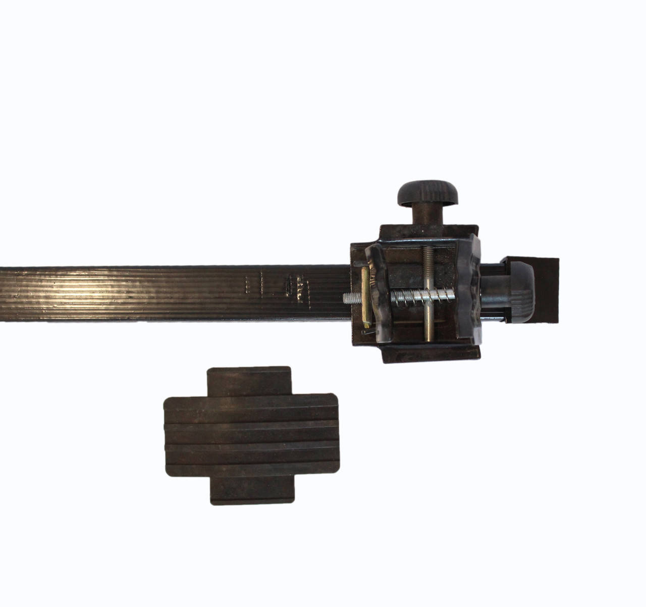 

Багажник универсальный на рейлинг