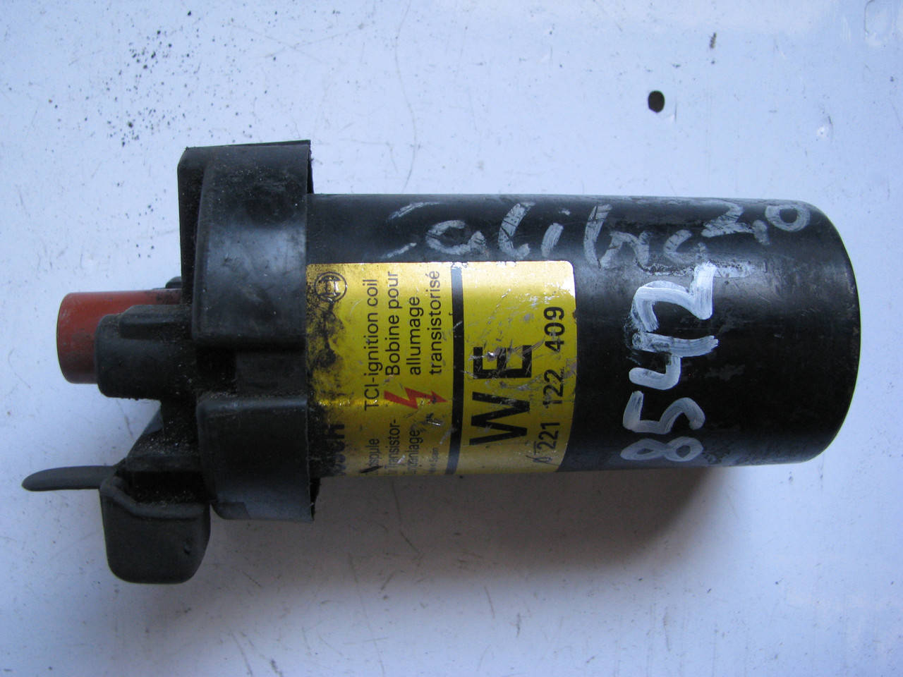 

Б/у катушка зажигания Opel Astra F/Kadett E/Omega A/Vectra A 1.8-2.0 1984-1995, BOSCH 0221122408, 0221122409,