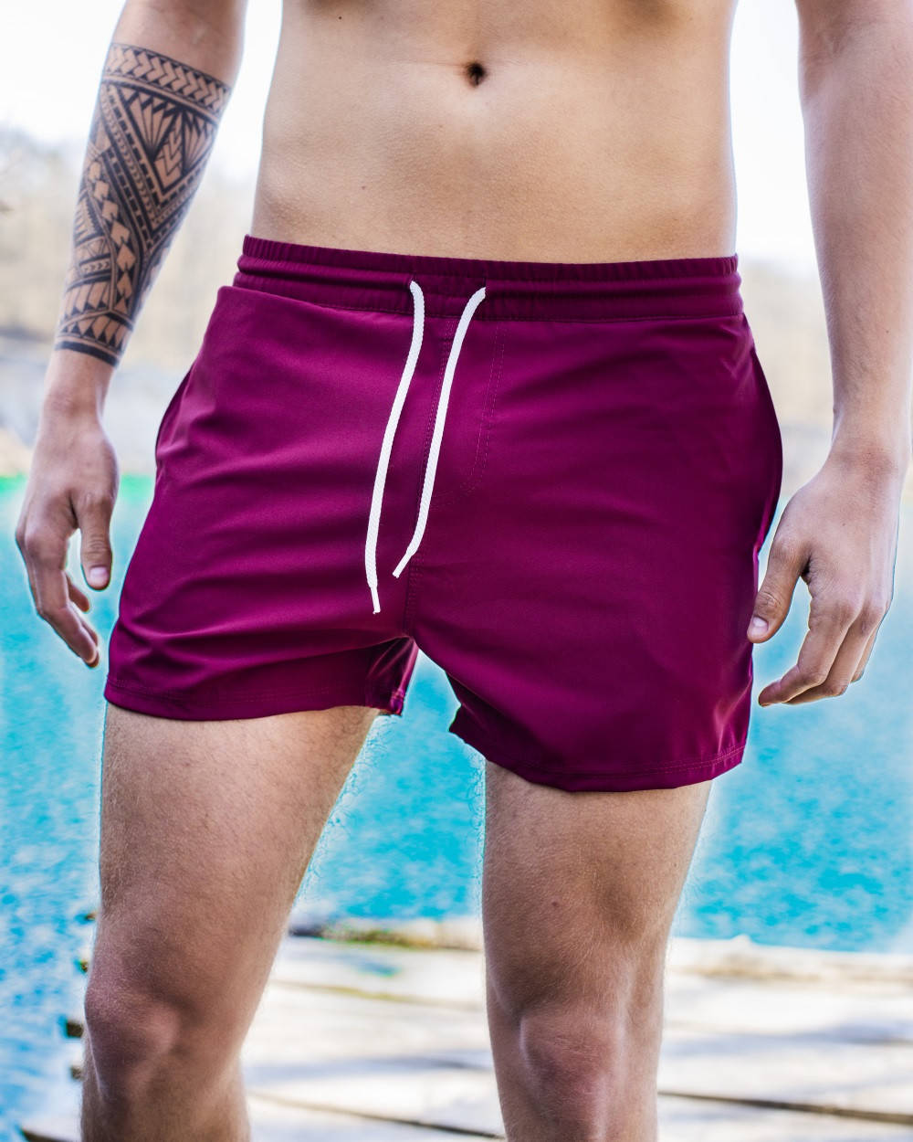 

Пляжные мужские шорты для плавания без принта Pobedov Pool day бордовые