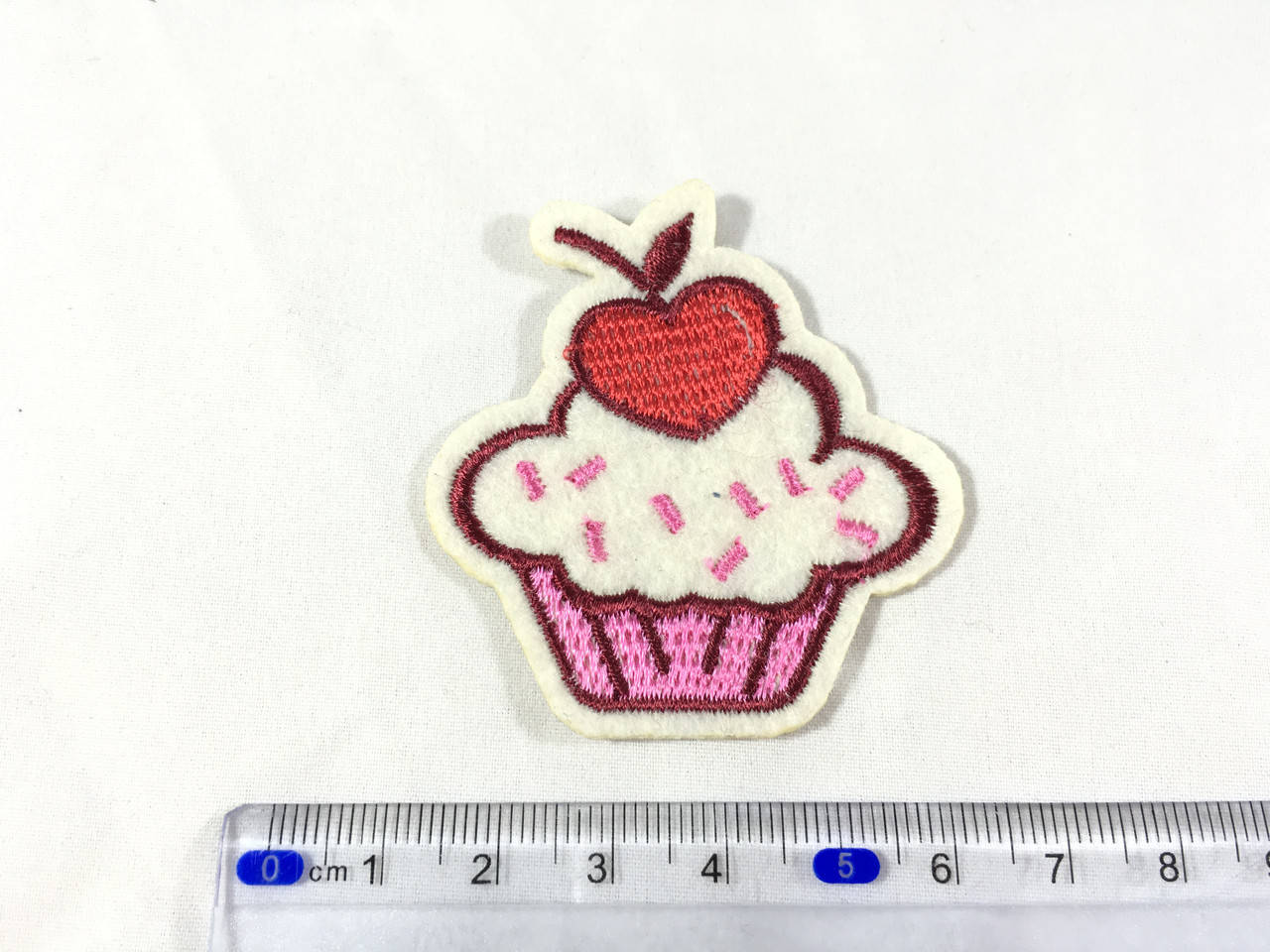

Нашивка пирожное капкейк / cupcake 49х50 мм, Разные цвета
