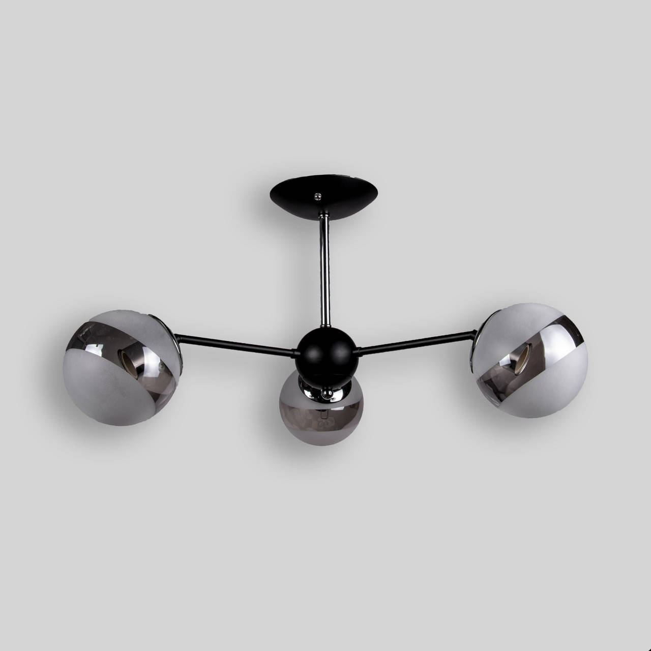 

Потолочная люстра на 3 лампочки (черная) P5-N3592/3/BK+CH, Черный