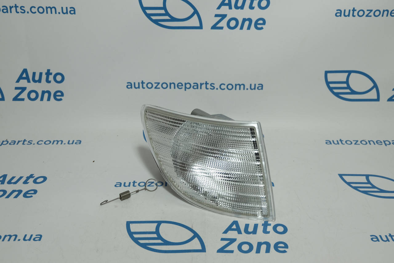 

Указатель поворота правый Mercedes Benz Vito / V-class 1996-2002 6388200921 - DEPO