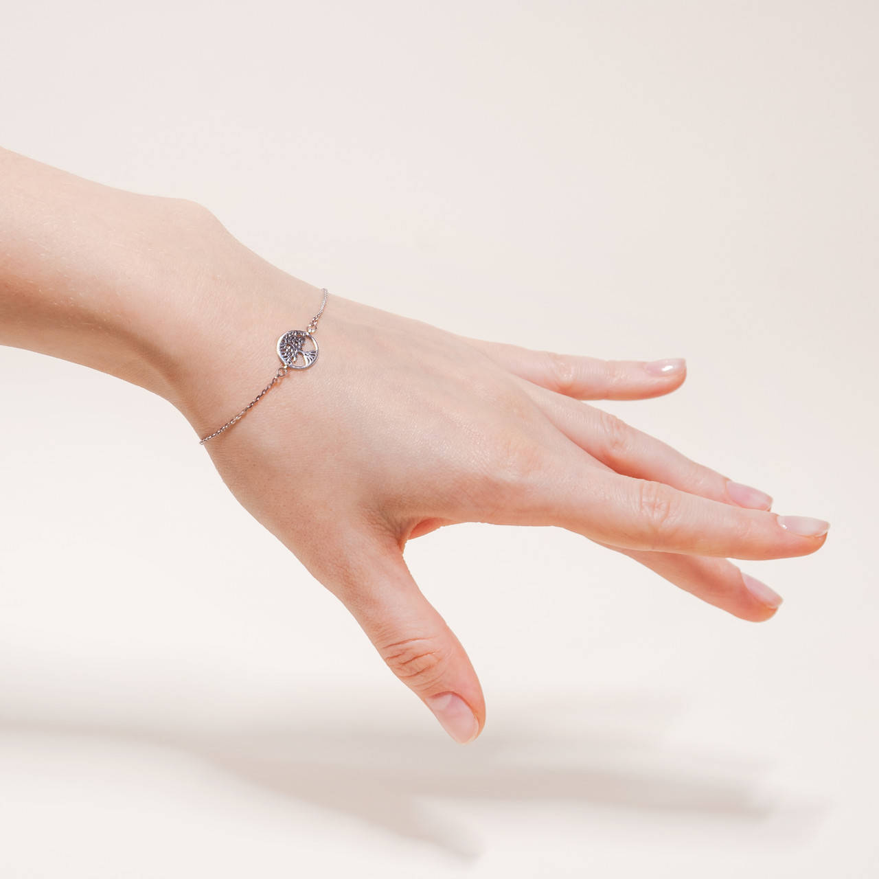 

Серебряный браслет Древо Жизни на тонкой цепочке