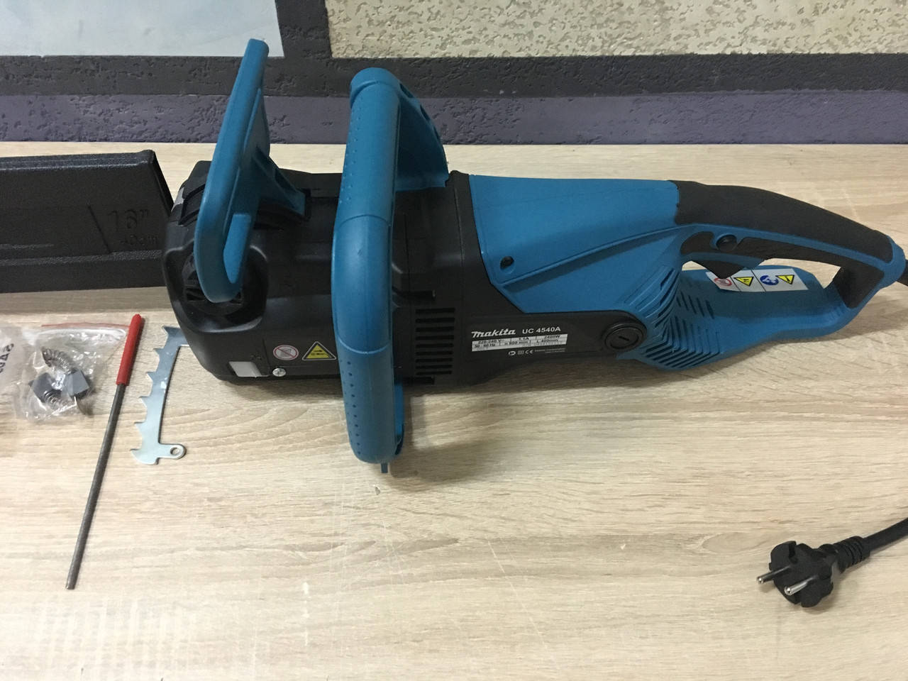 

Электропила Makita UC4540A / Гарантия 1 Год