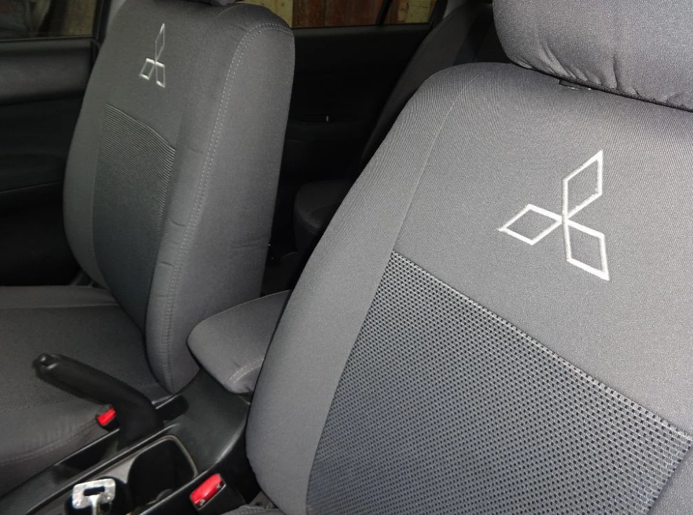 

Чехлы Mitsubishi Lancer X. Автомобильные чехлы на сиденья Мицубиси Лансер Х. Ткань жаккард.
