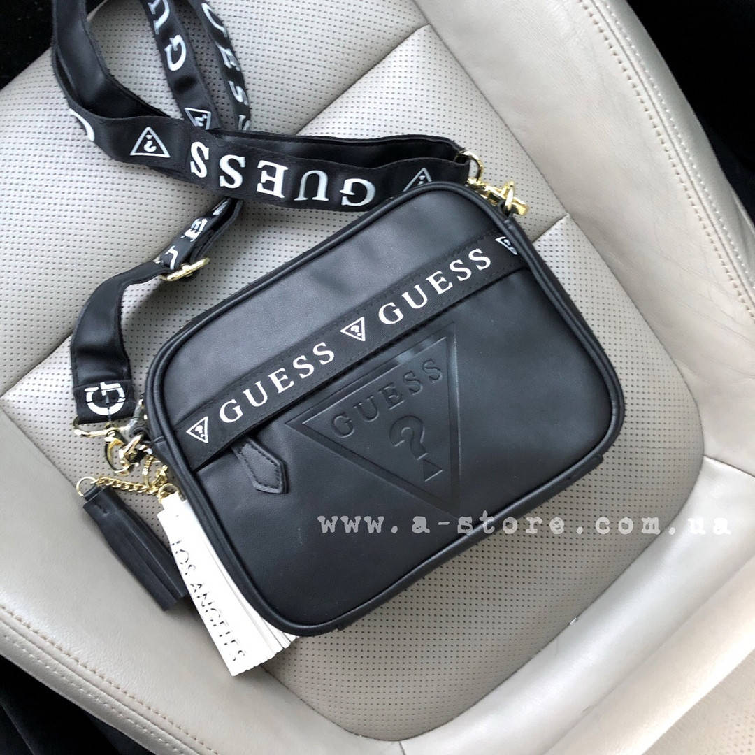 

Сумка в стиле Guess через плечо. Ремень с лого, Черный