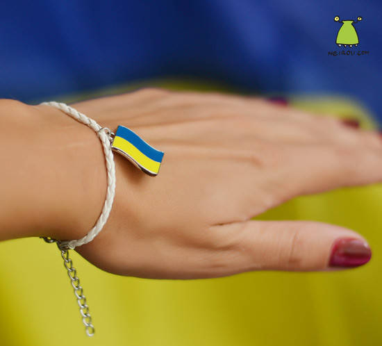 

Браслет "Флаг Украины". Кожзам. Белый