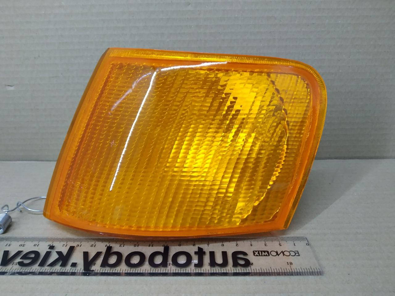 

Левый указатель поворота Форд Эскорт -95 желтый без патрона / FORD ESCORT (1990-1995) Код: FP 2530 K3-E