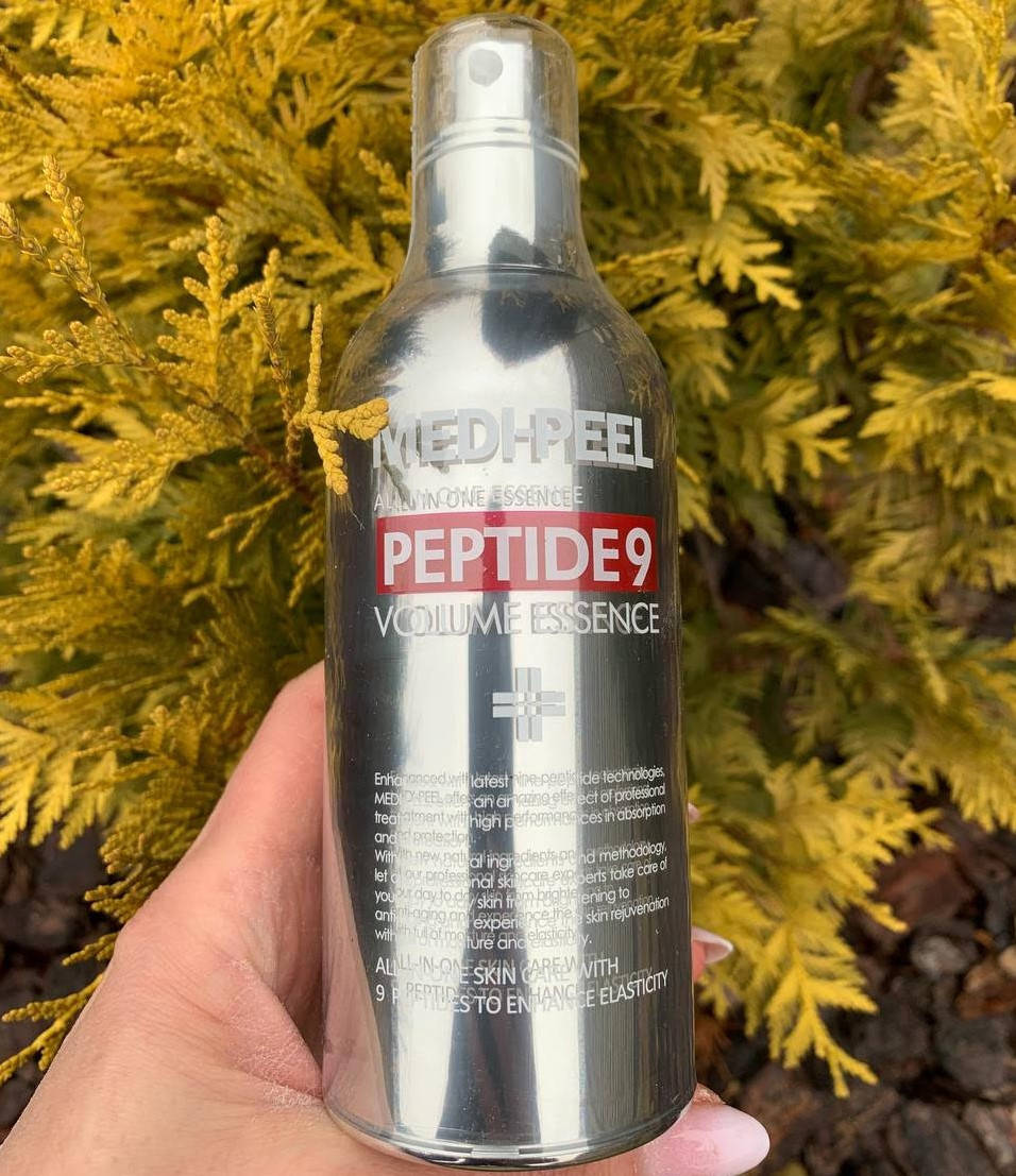

Кислородная эссенция с пептидным комплексом Medi-Peel Peptide 9 Volume Essence