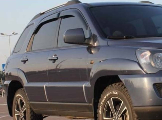

Дефлекторы окон (ветровики) Kia Sportage 2 2004-2010, Avtoclover - VL, K11504