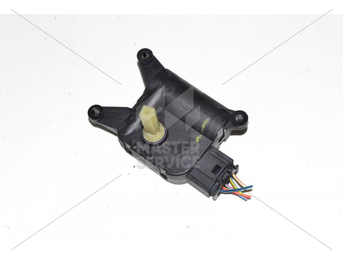 

Шаговый двигатель печки для VW Crafter 2006-2016 0132801375, 2E0941293, 3093844