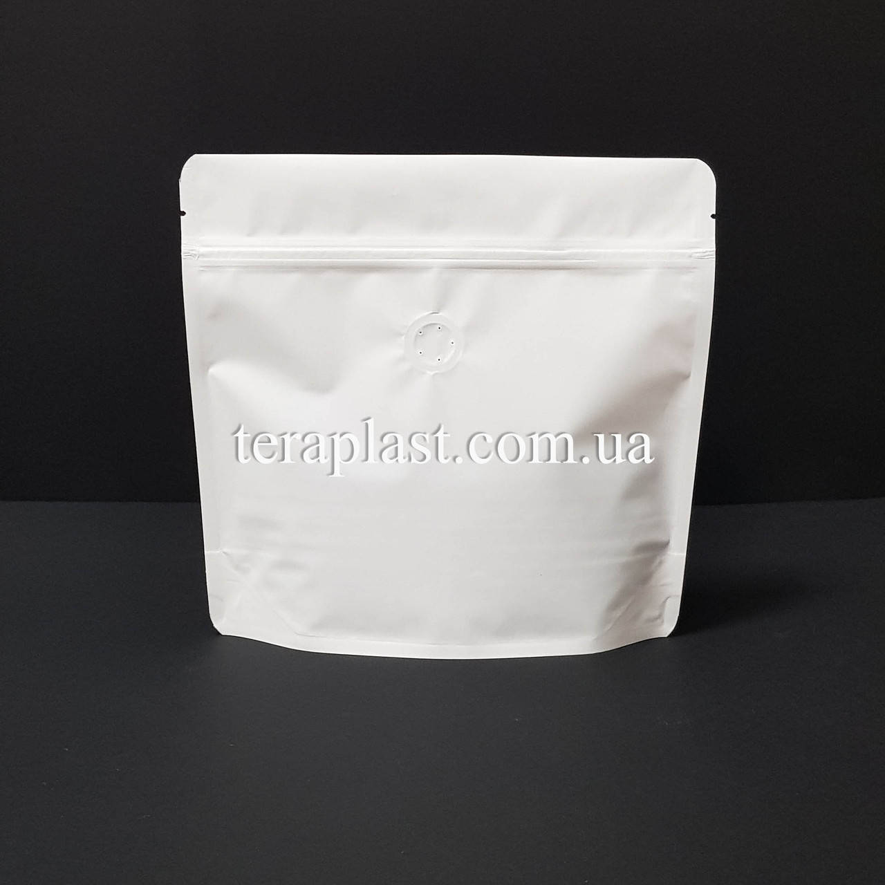 

Дой-Пак 300г белый 200х190х36 зип с тактильным лаком Soft-touch с клапаном для кофе