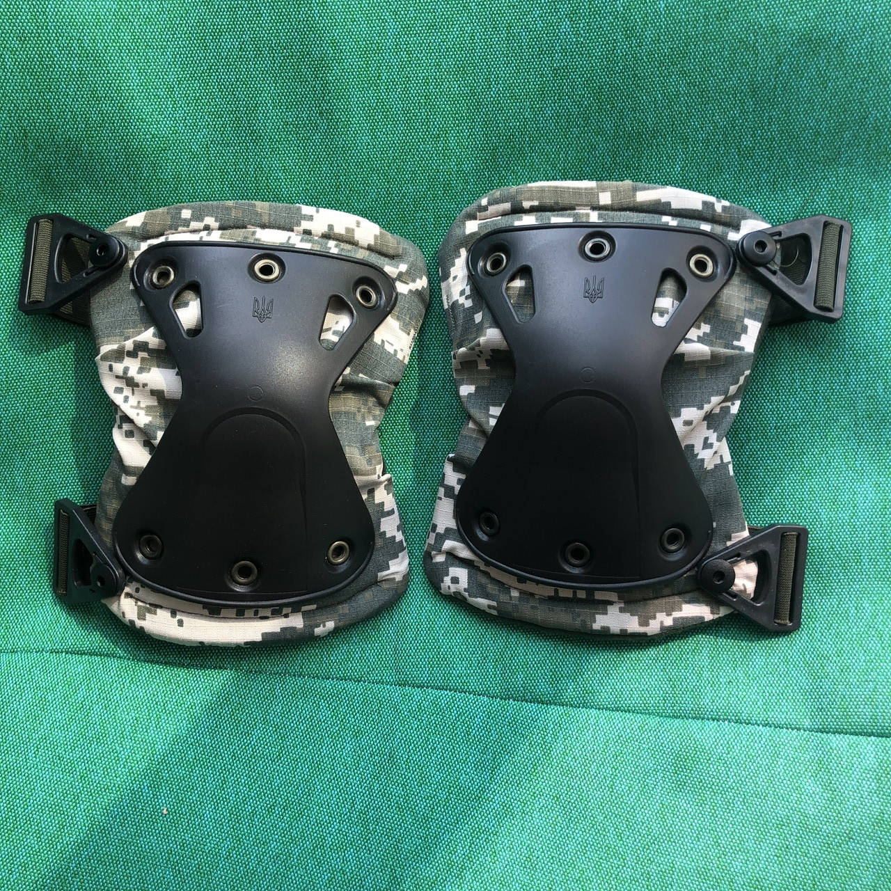 

Наколенники Тактические Пиксель НАТО Военные Наколенники Защитные Наколенники Армейские ЗСУ