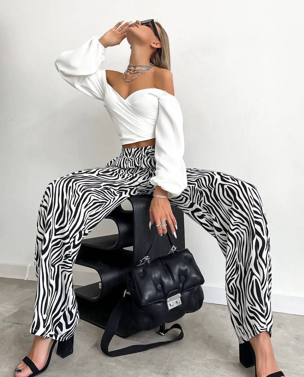 

Брюки женские свободные от бедра с модным принтом «зебра»