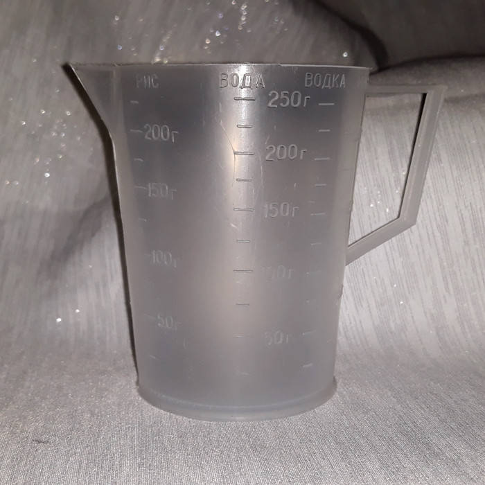 

Стакан мерный пластик 250 мл