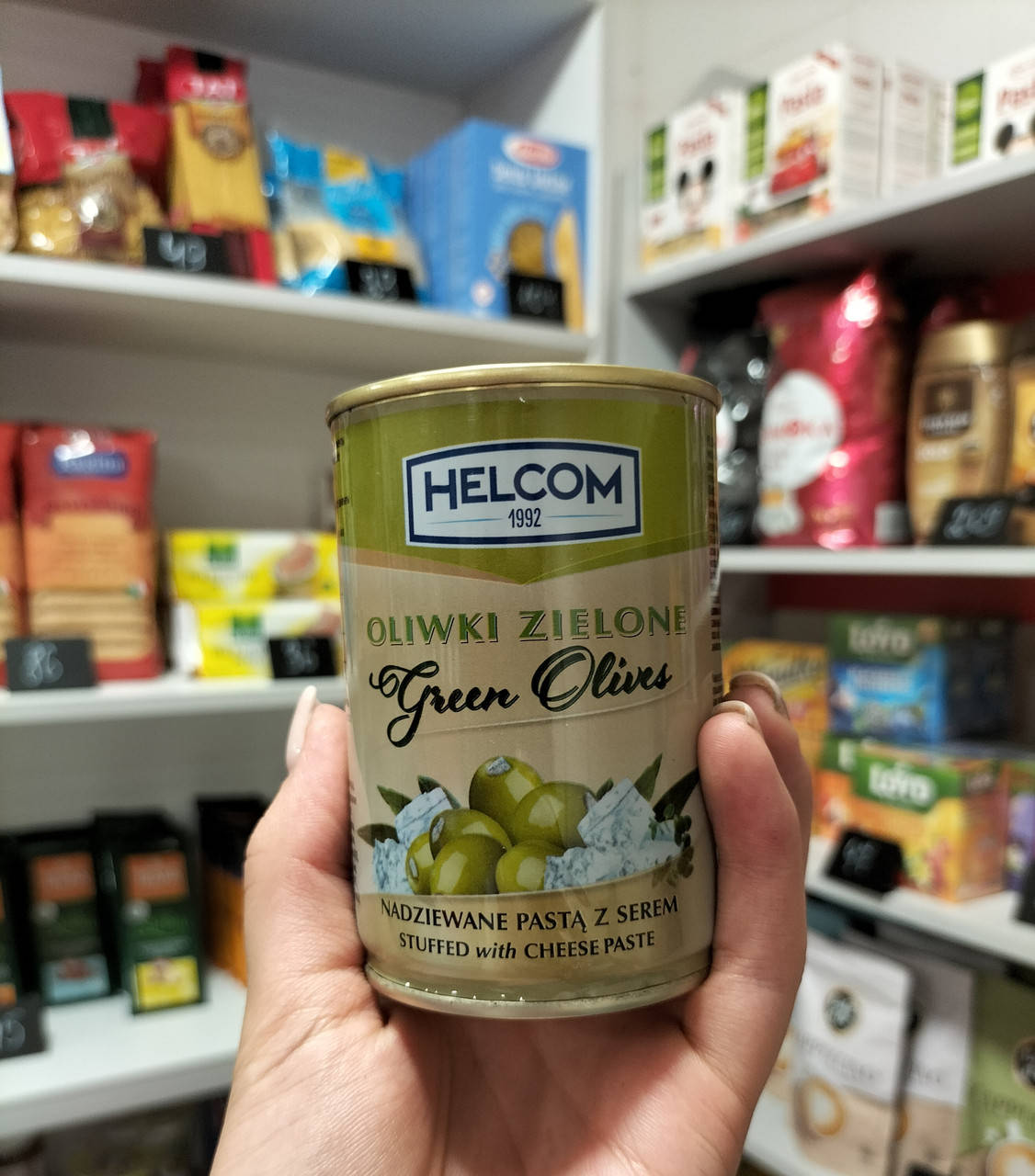 

Оливки зеленые Helcom c сыром 280g