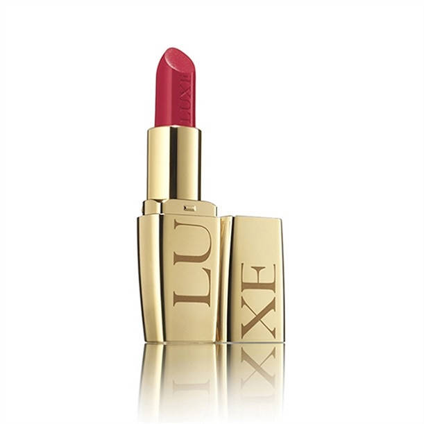 

Avon Зволожувальна губна помада LUXE High Style Coral/ Елітний корал