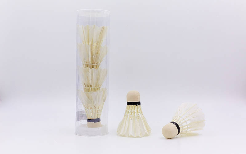 

Воланчики перьевые в пластиковом тубе (6шт, белые)