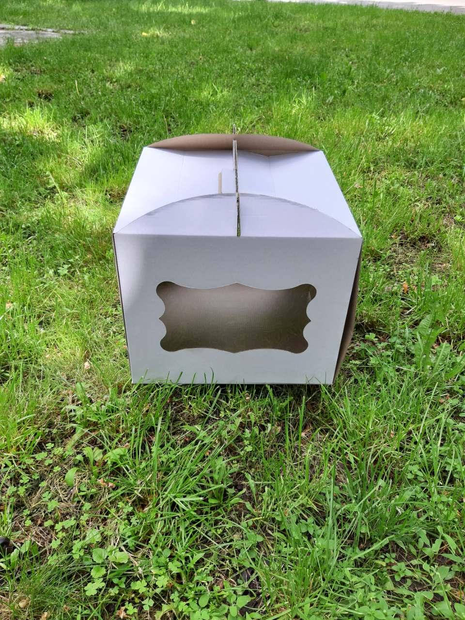 

Коробка для торта с окном 30х30х25