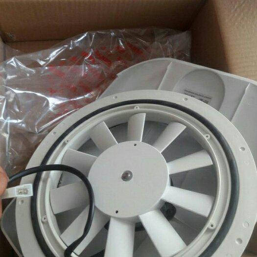 

Автомобильная вытяжка 12V, Турция