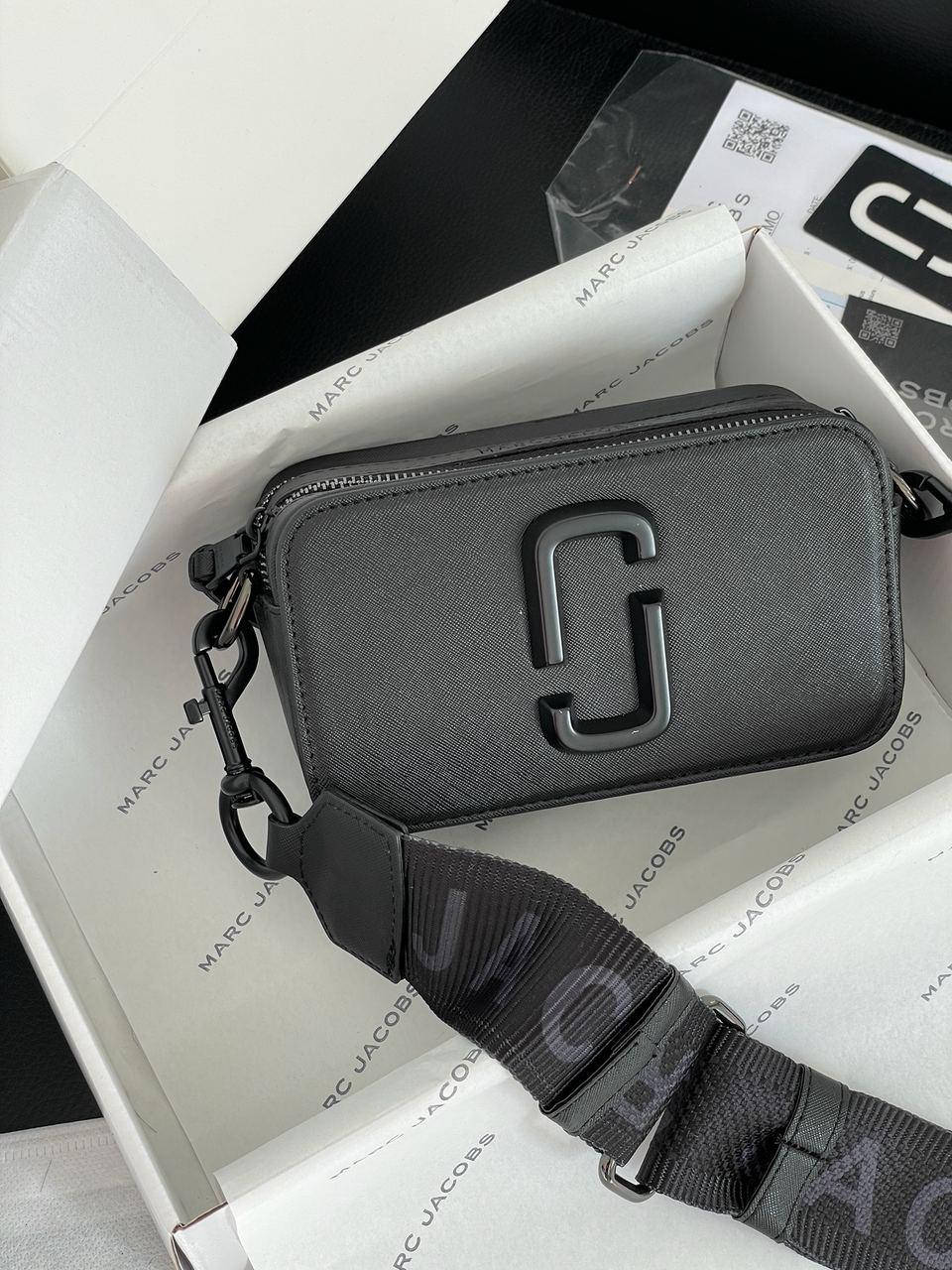 

Сумочка Марк Джейкобс Marc Jacobs Small Camera Bag Black, Черный