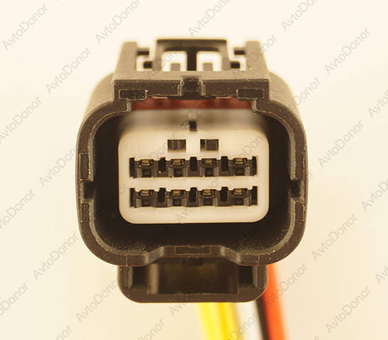 

Разъем автомобильный 8-пин/контактный. 22×18 мм. НОВЫЙ